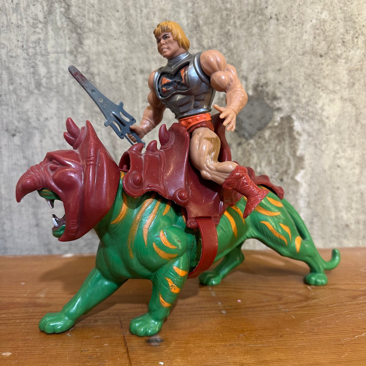 Battle Armor He-Man and Battle Cat MOTU Set