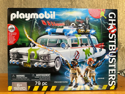 PLAYMOBIL Ghostbusters Ecto-1 (9220) with Windston and Janine - NEW
