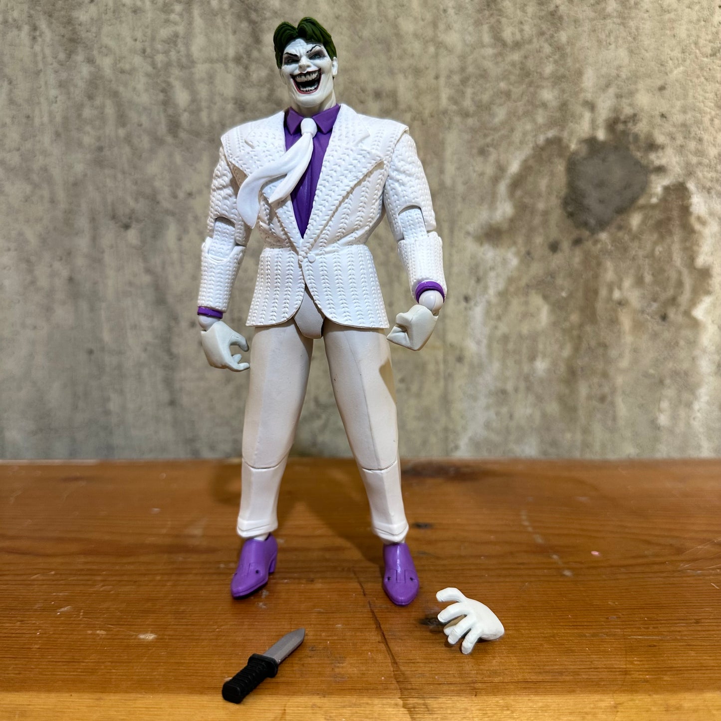 The Joker McFarlane DC Multiverse Dark Knight Returns White Suit DC Comics Action Figure
