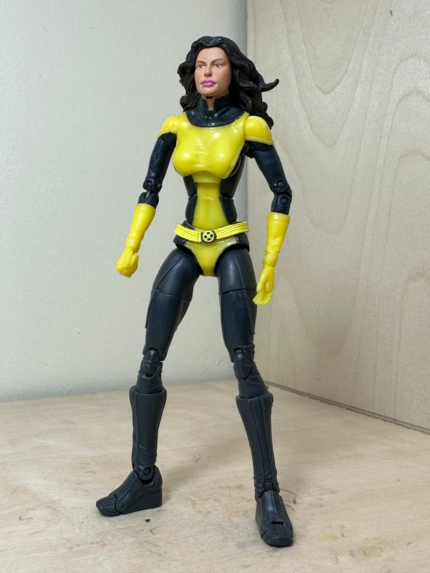 Marvel Toy Biz Kitty Pryde Action Figure Toy