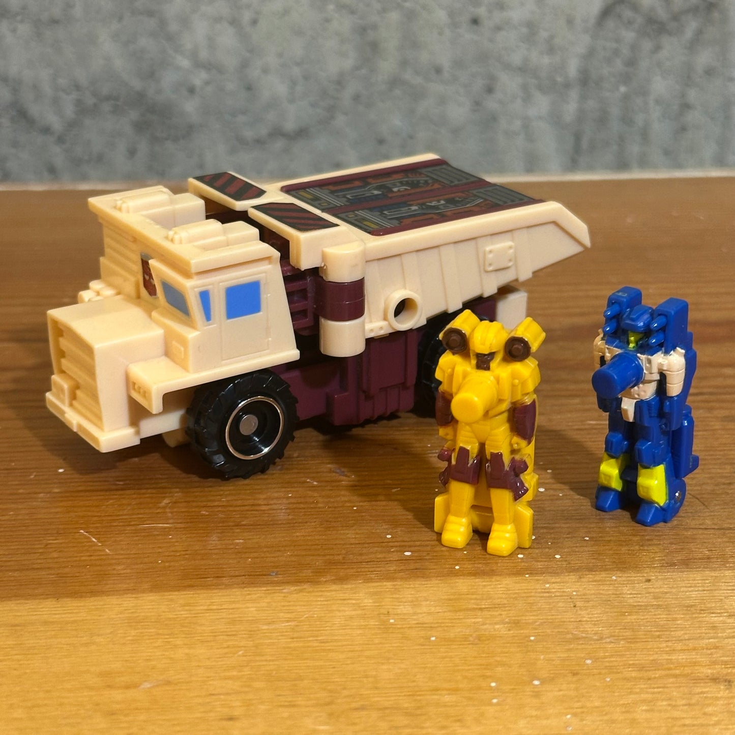 Landfill G1 Transformers Complete Autobot Robot Vintage Action Figure Toy
