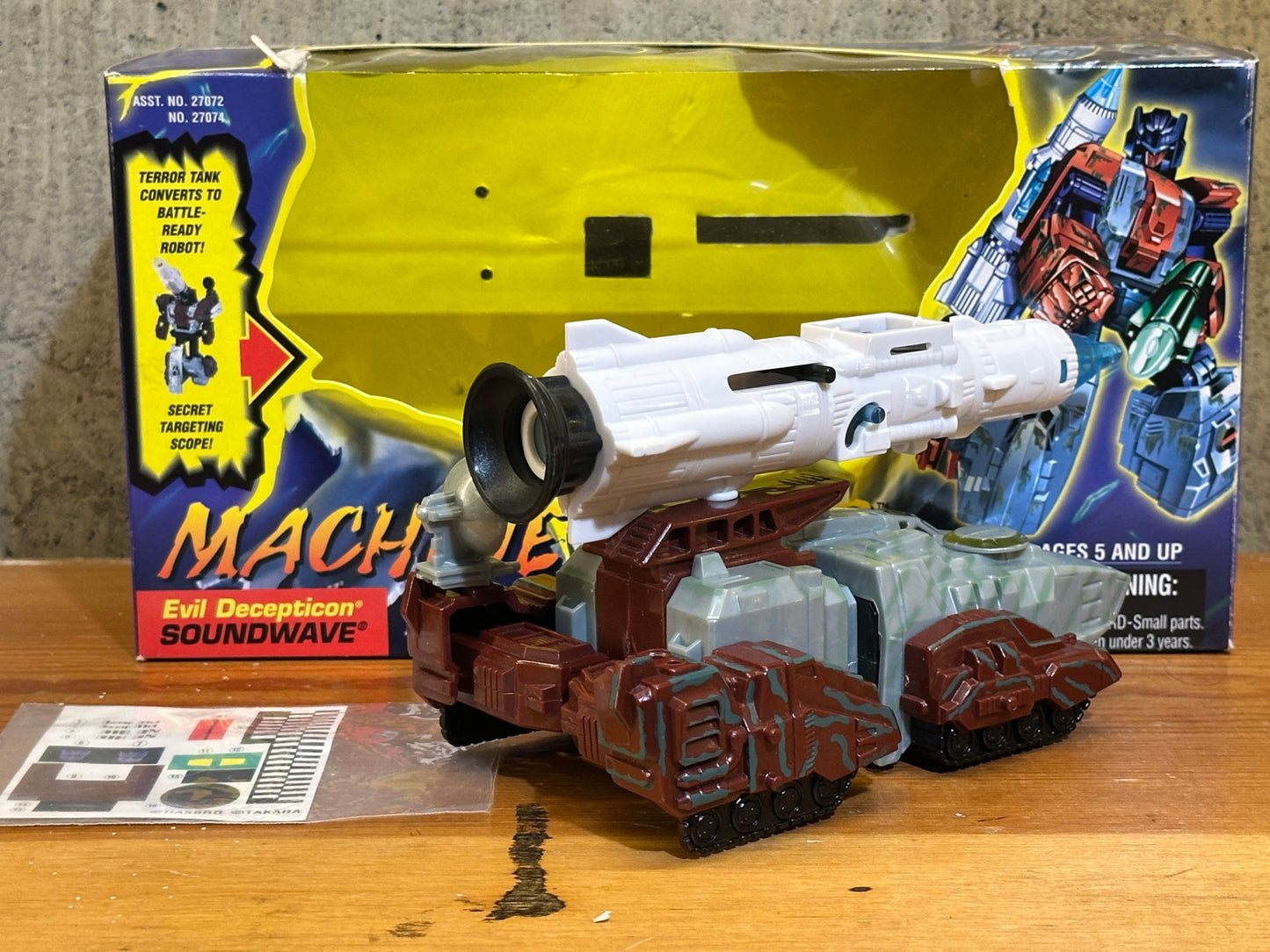 Soundwave Transformers Machine  Wars Complete with Box and insert
