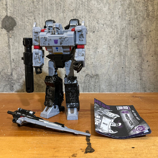 Transformers Generations War for Cybertron Siege Voyager Class WFC-S12 Megatron