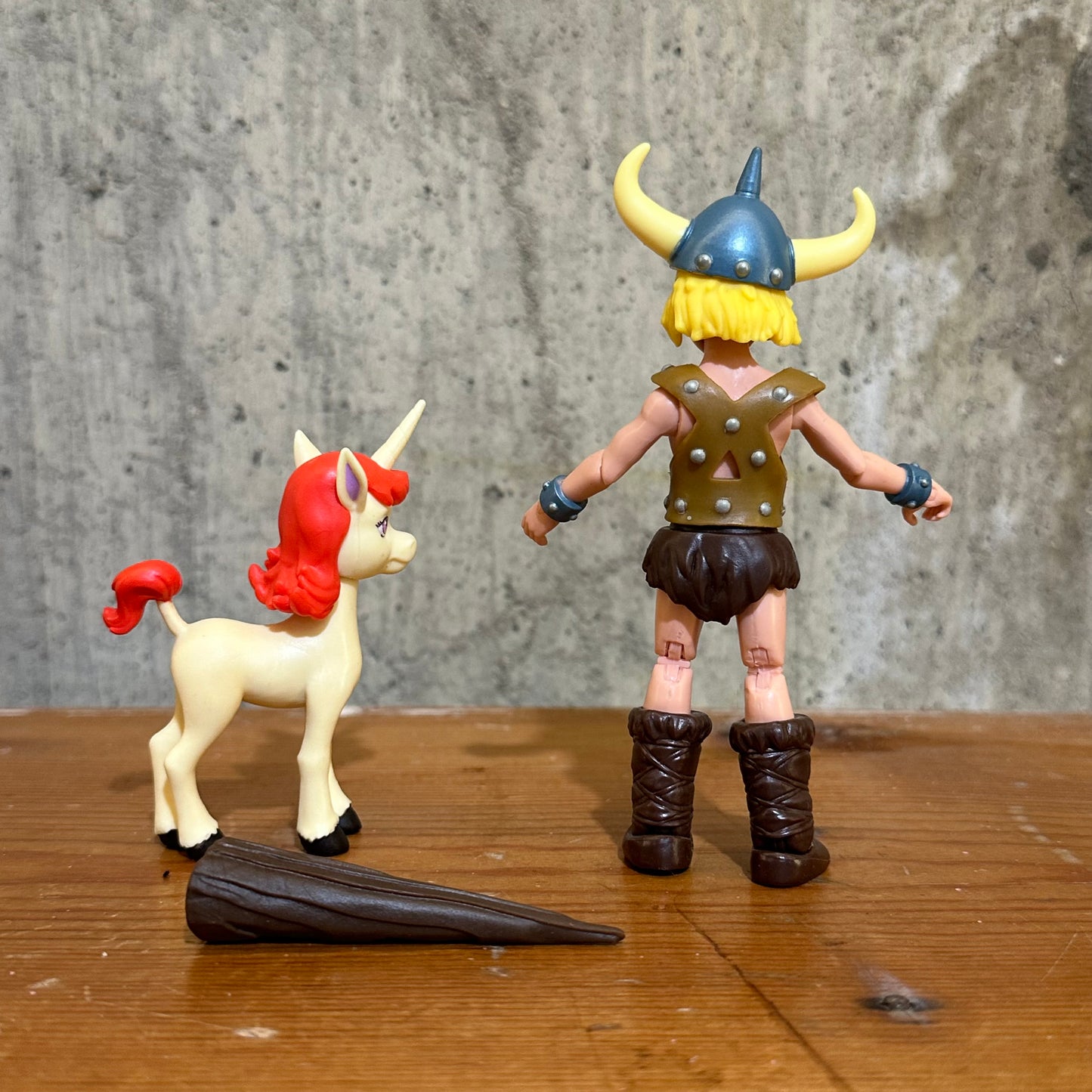 Bobby & Uni Hasbro Dungeons and Dragons Action Figure Toy
