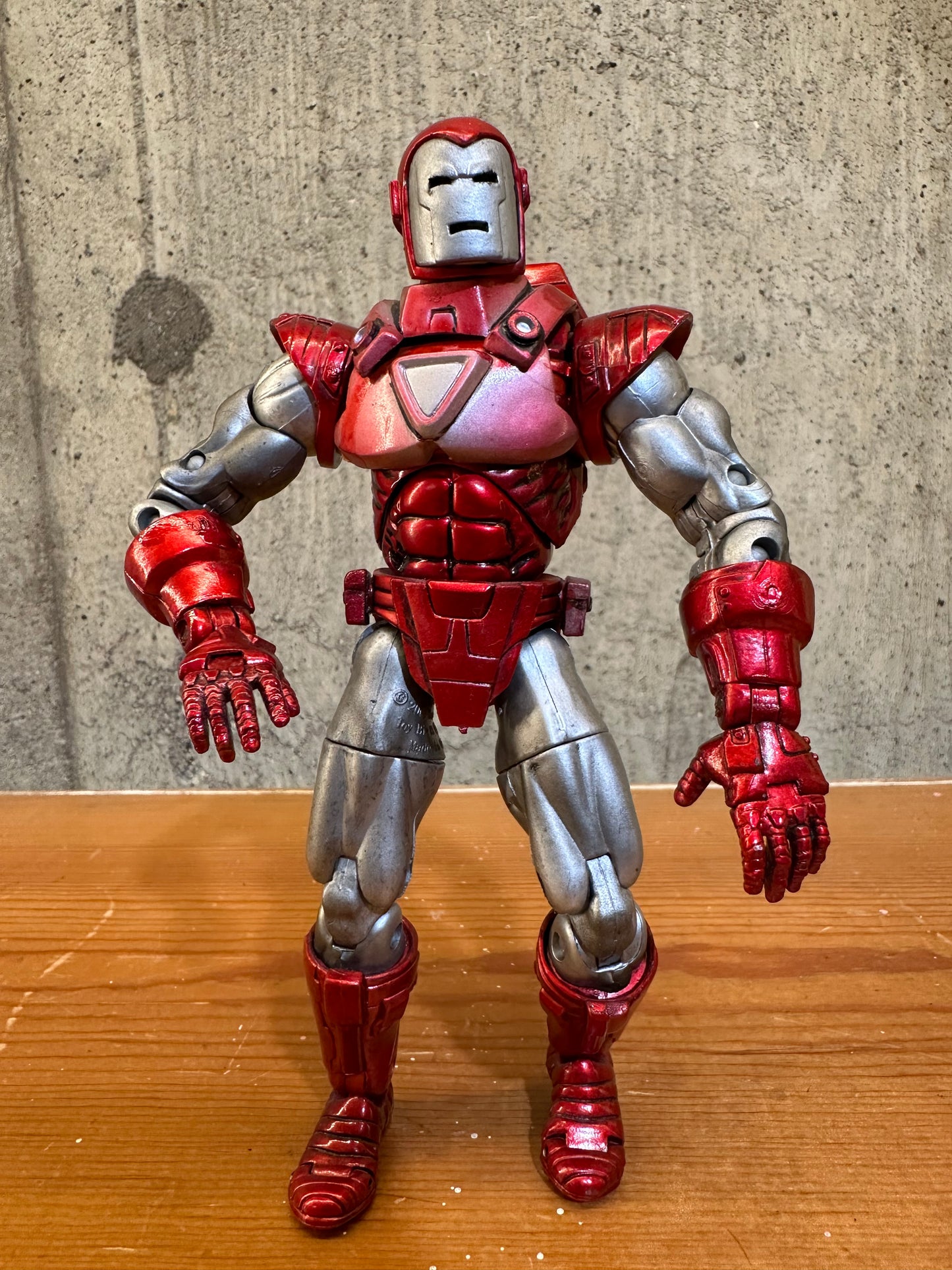 2008 Hasbro Marvel Iron Man Mark 2 Gray Suit 6” Action Figure Tony Stark Avenger