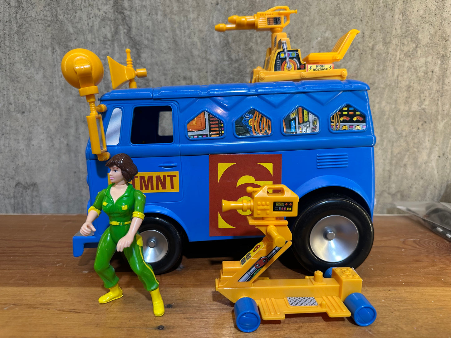 Channel 6 News Van TMNT April O’Neil Rare Complete Vintage Ninja Turtles Vehicle