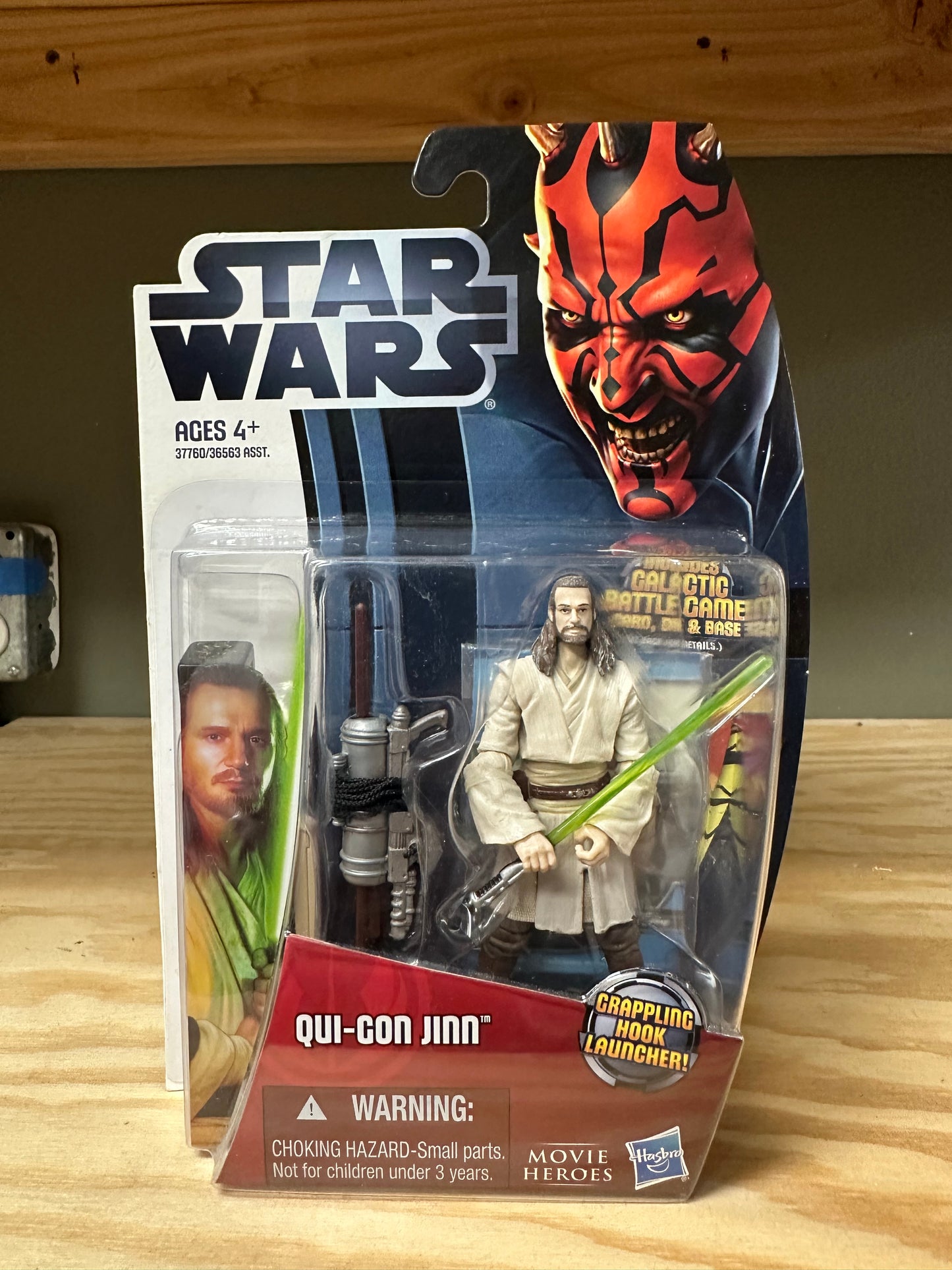 Star Wars Qui-Gon Jinn Movie Heroes sealed Action Figure