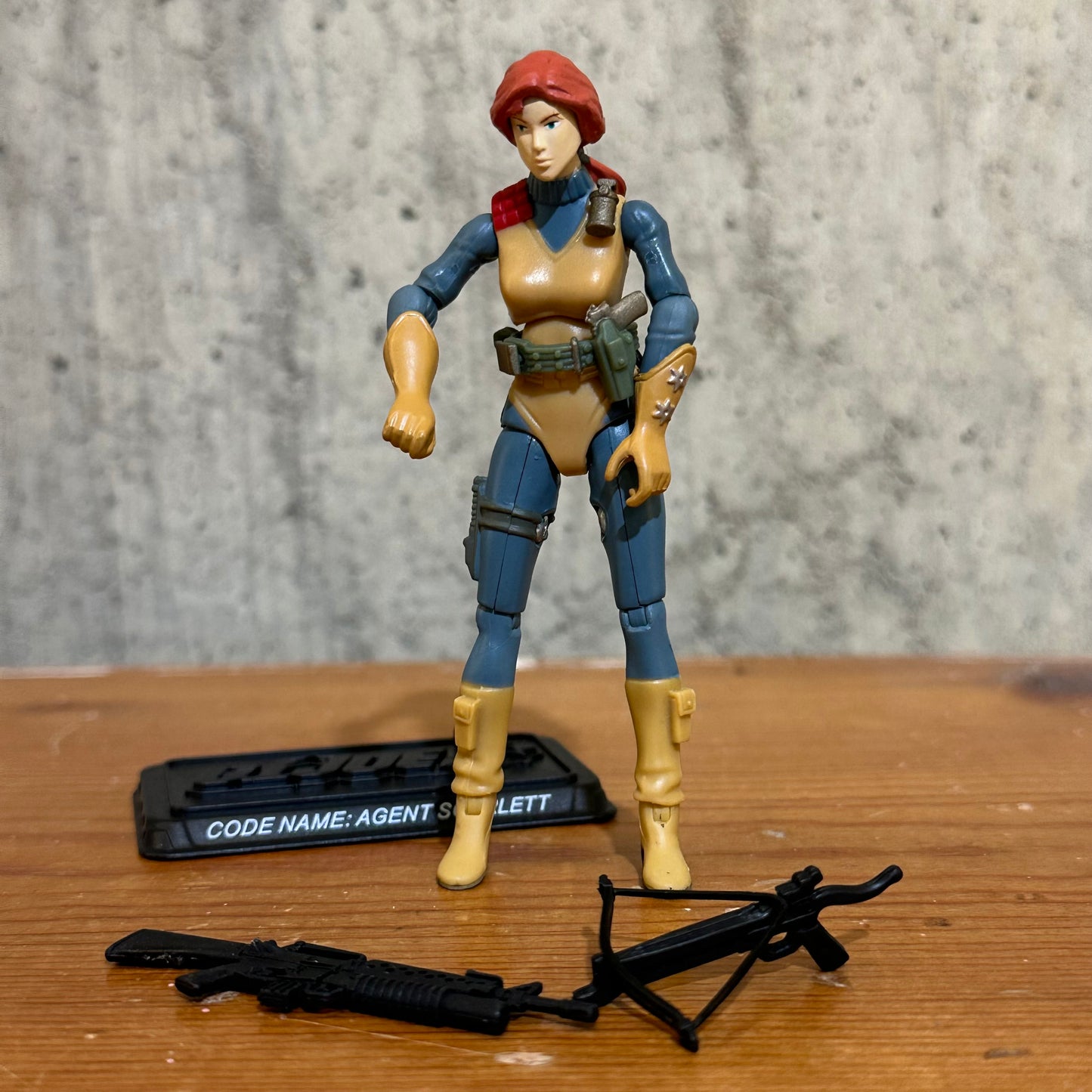 Agent Scarlett incomplete 25th Anniversary GI Joe Action Figure Toy
