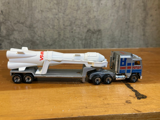 NASA Silver Transport Kenworth Truck 1981 Matchbox Car Trailer