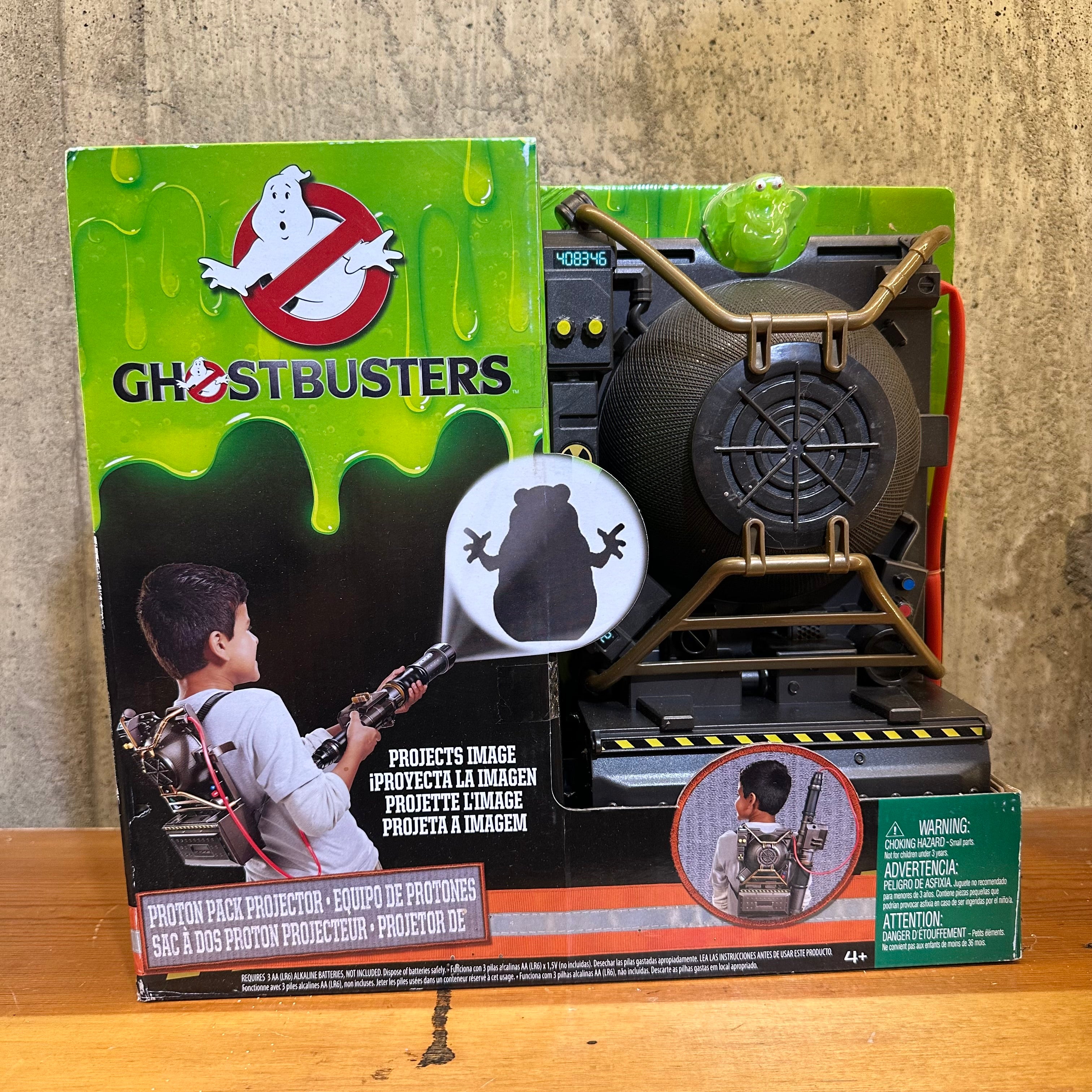 GHOSTBUSTERS PROTON PACK PROJECTOR WITH EXCLUSIVE SLIMER ECTO MINI ...