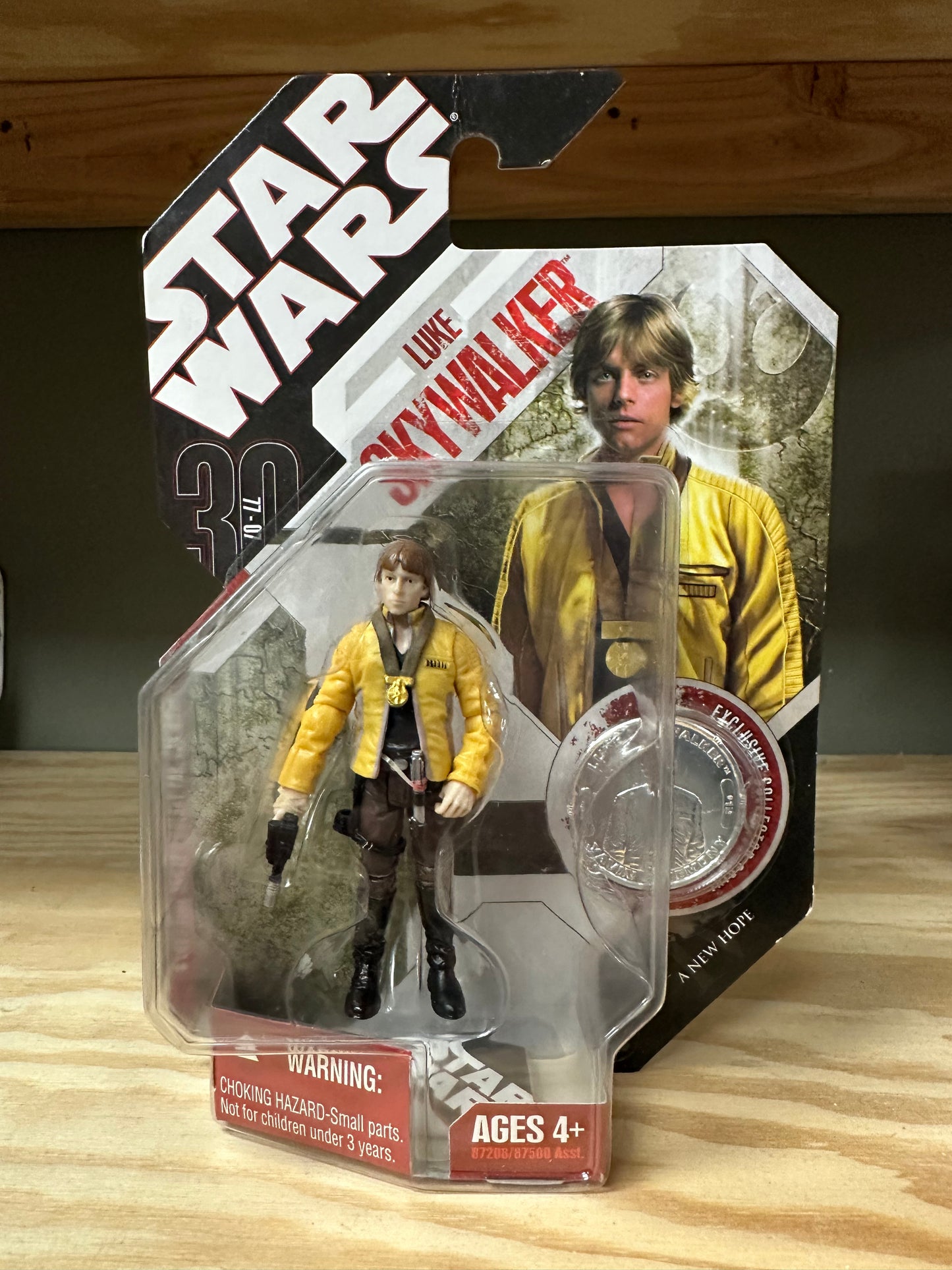 Star Wars 30th Anniversary Luke Skywalker ANH Sealed Action Figure Toy