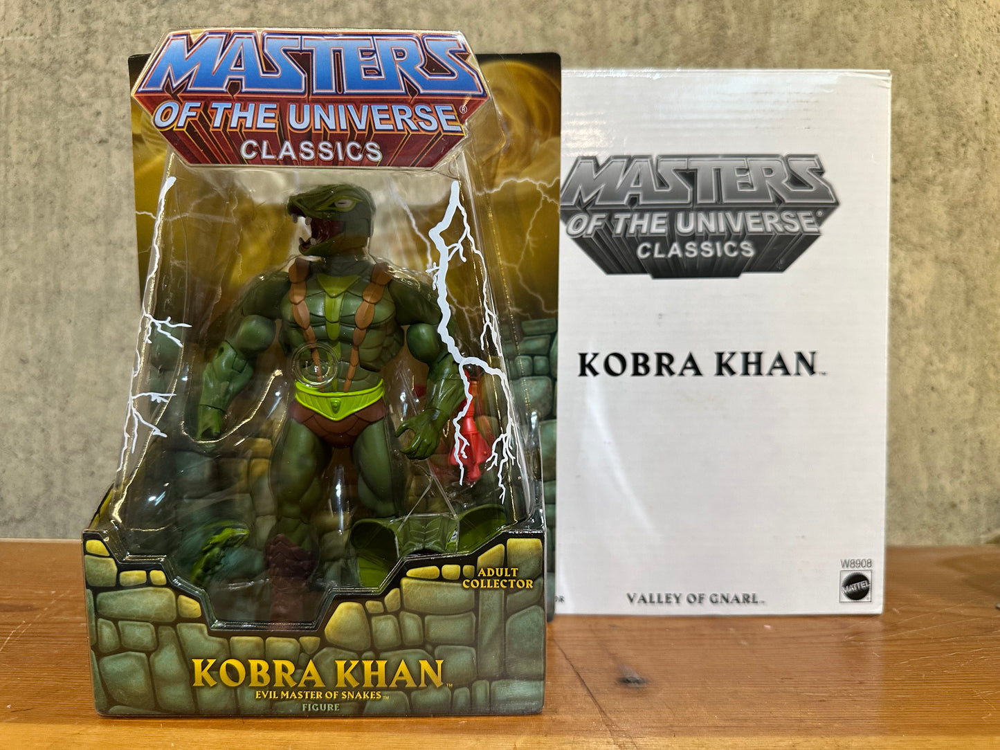 Kobra Khan MOTU Classics Sealed Action Figure with Mailer Box