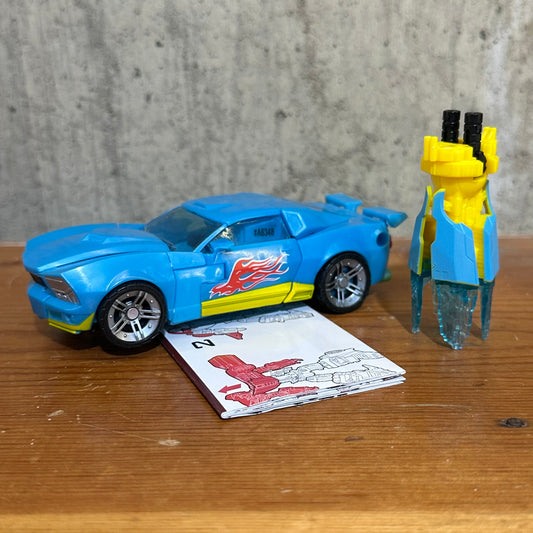 Nightbeat  Hasbro Transformers Generations Thrilling 30 Deluxe Class