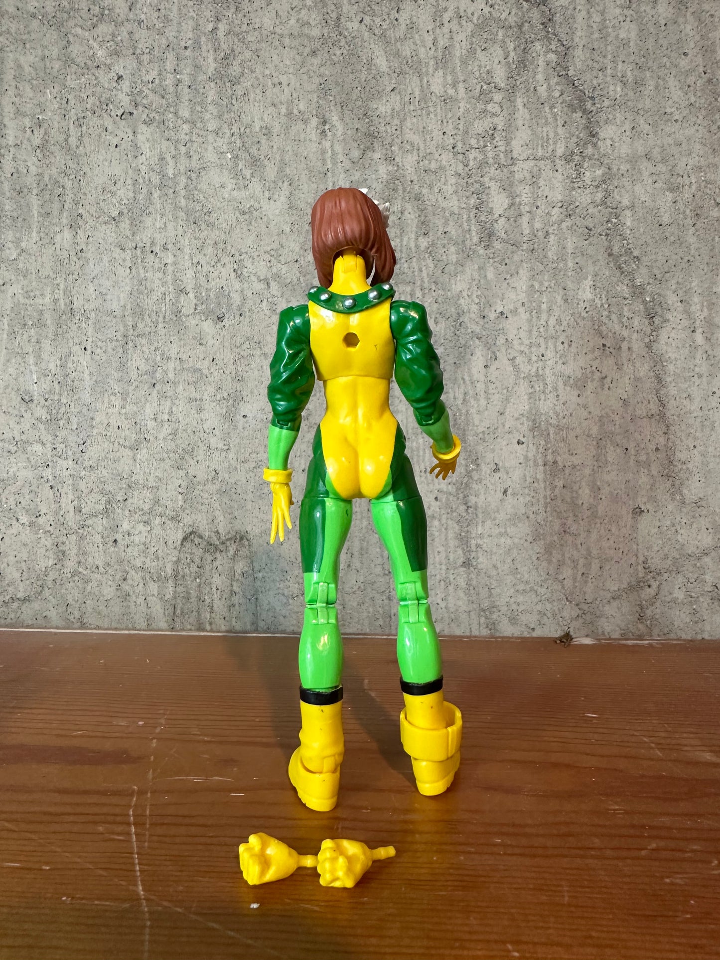 Marvel Legends Age of Apocalypse Rogue Complete Action Figure Toy