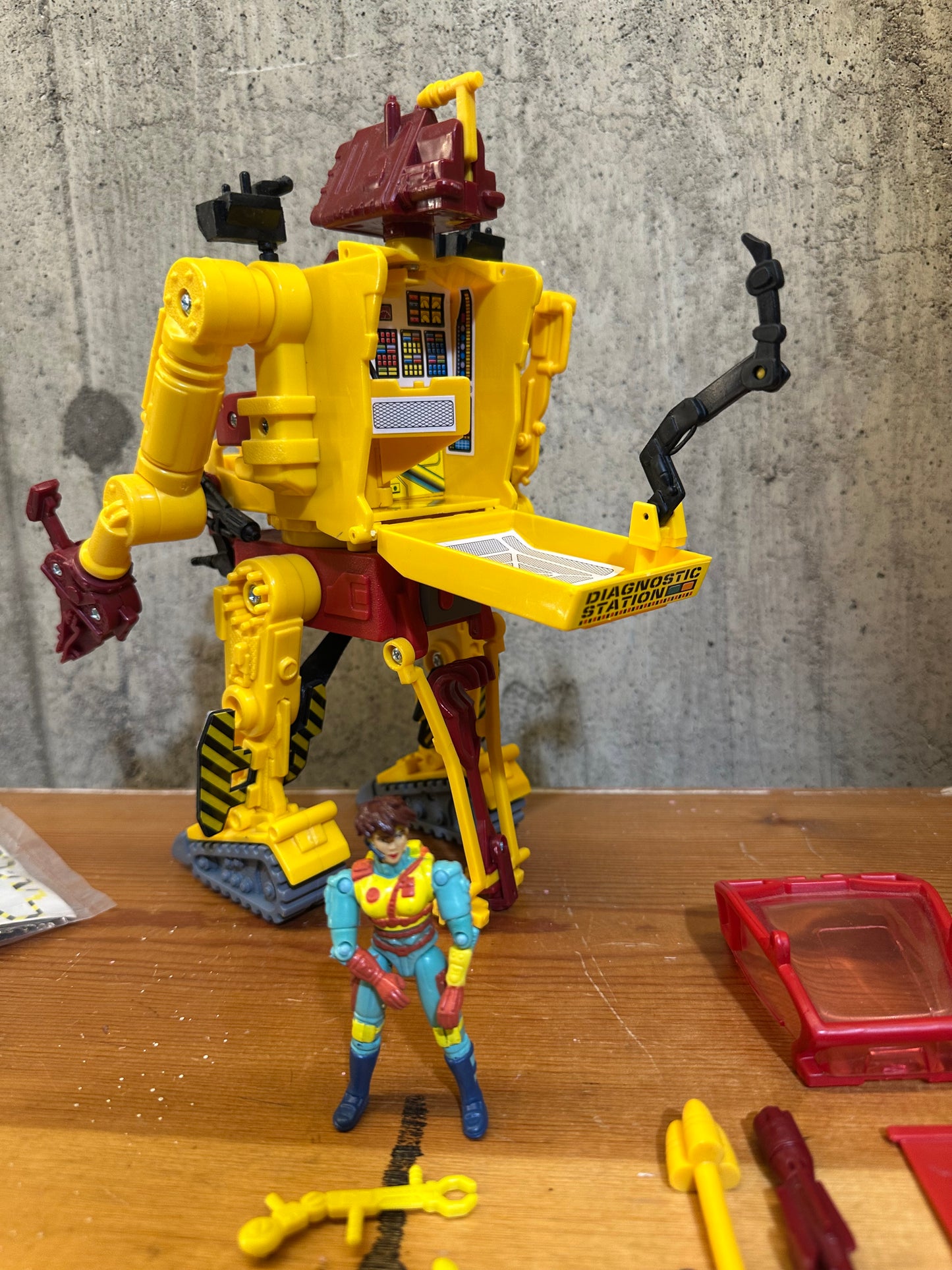 EXO SQUAD Maggie Weston Field Repair Light Attack E- Frame 1994 Playmates Near Complete