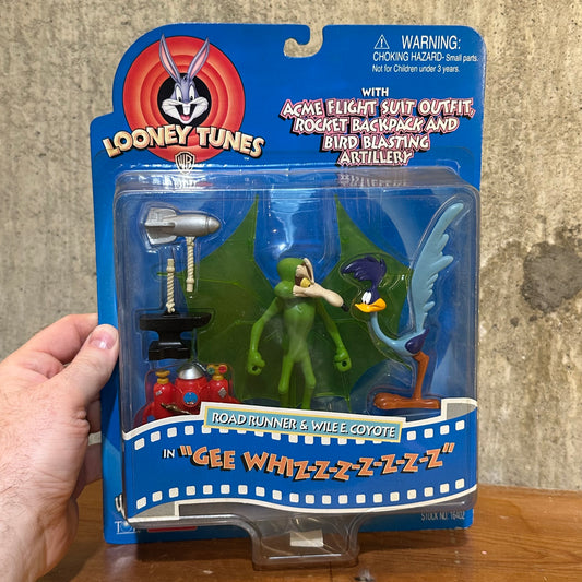 Looney Tunes Road Runner & Wile E. Coyote in Gee Whizz Collectible Figure NOS