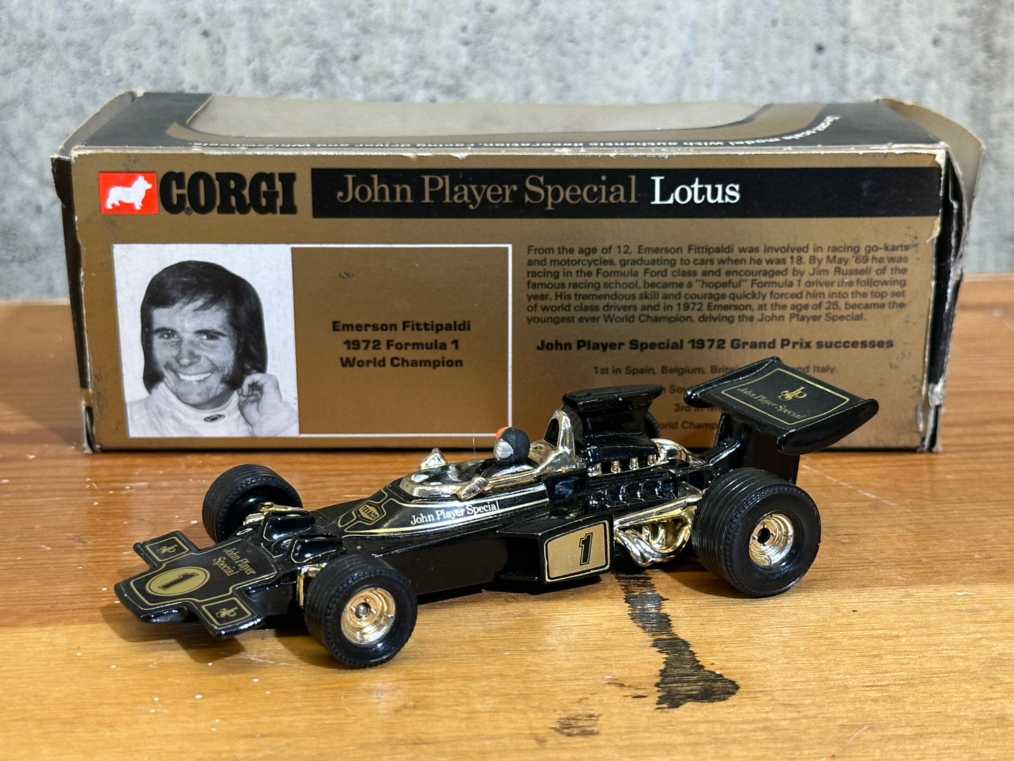 John Player Special Corgi Lotus 1/36 Scale Open with Box