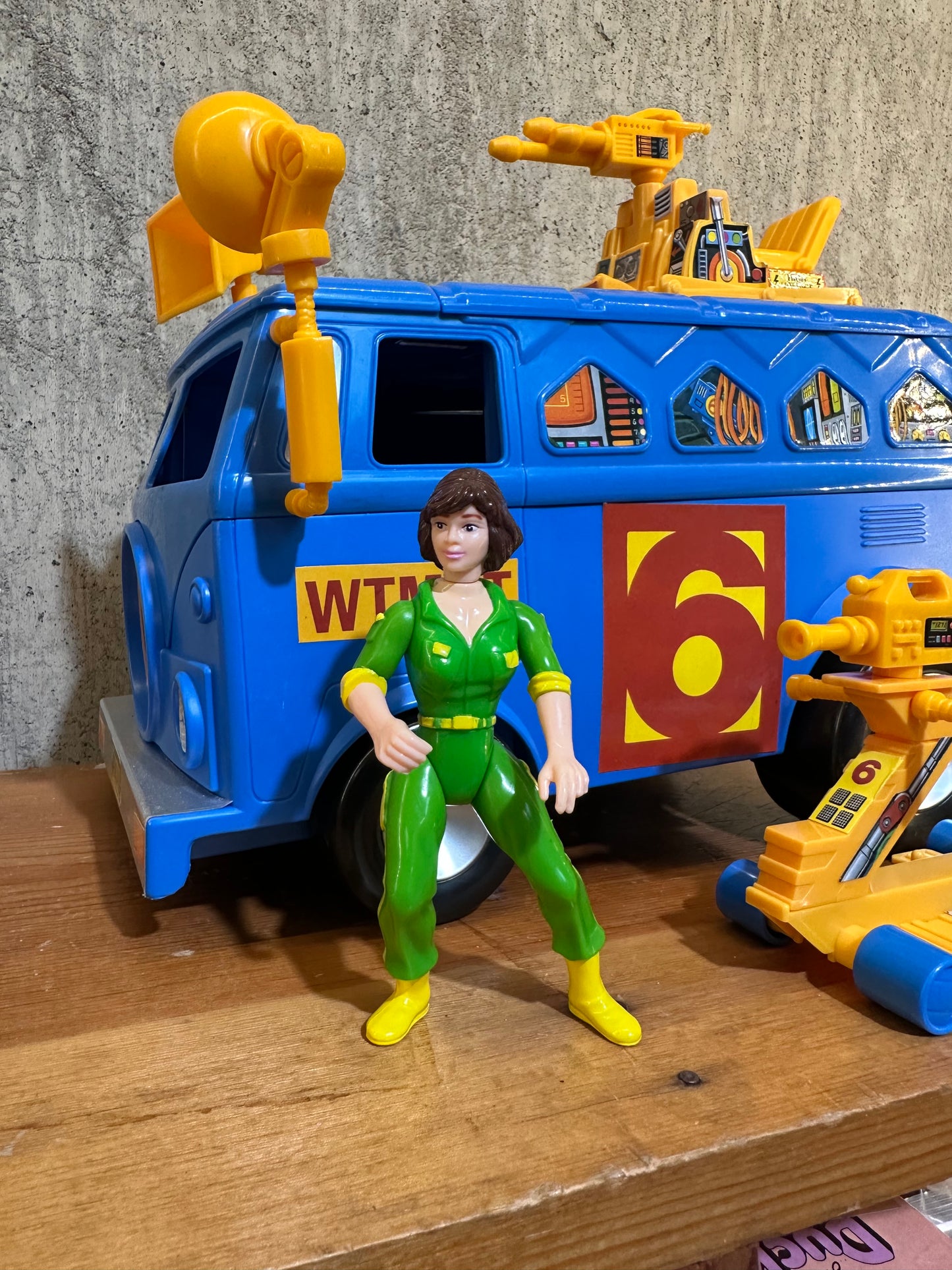 Channel 6 News Van TMNT April O’Neil Rare Complete Vintage Ninja Turtles Vehicle