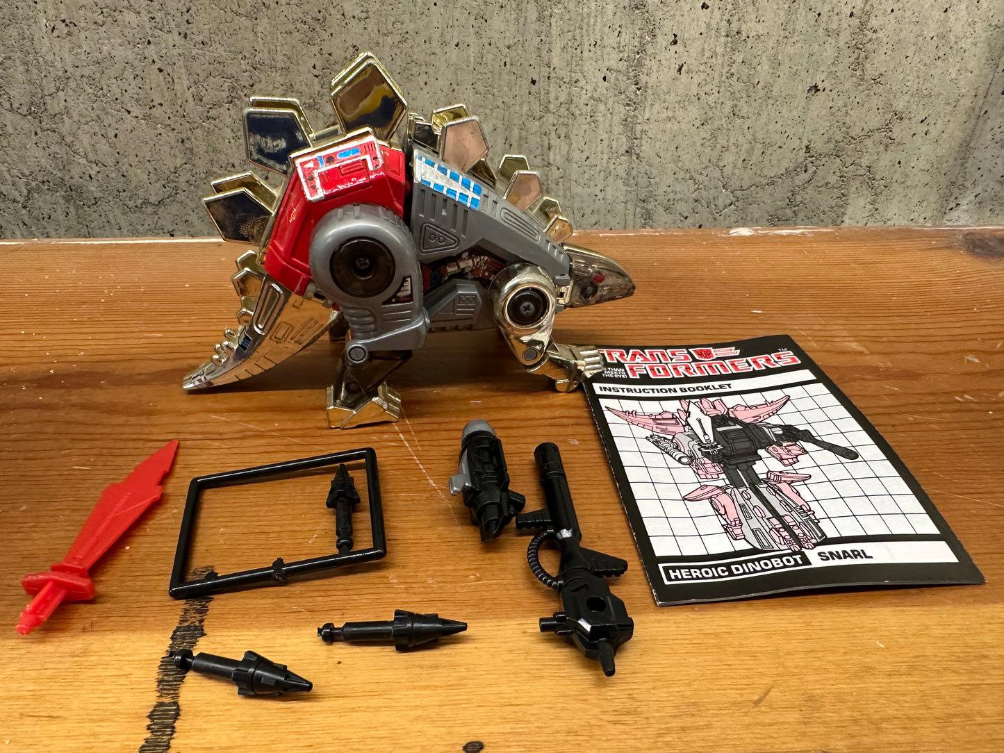 Snarl G1 Complete Transformers 80’s Action Figure Toy Robot