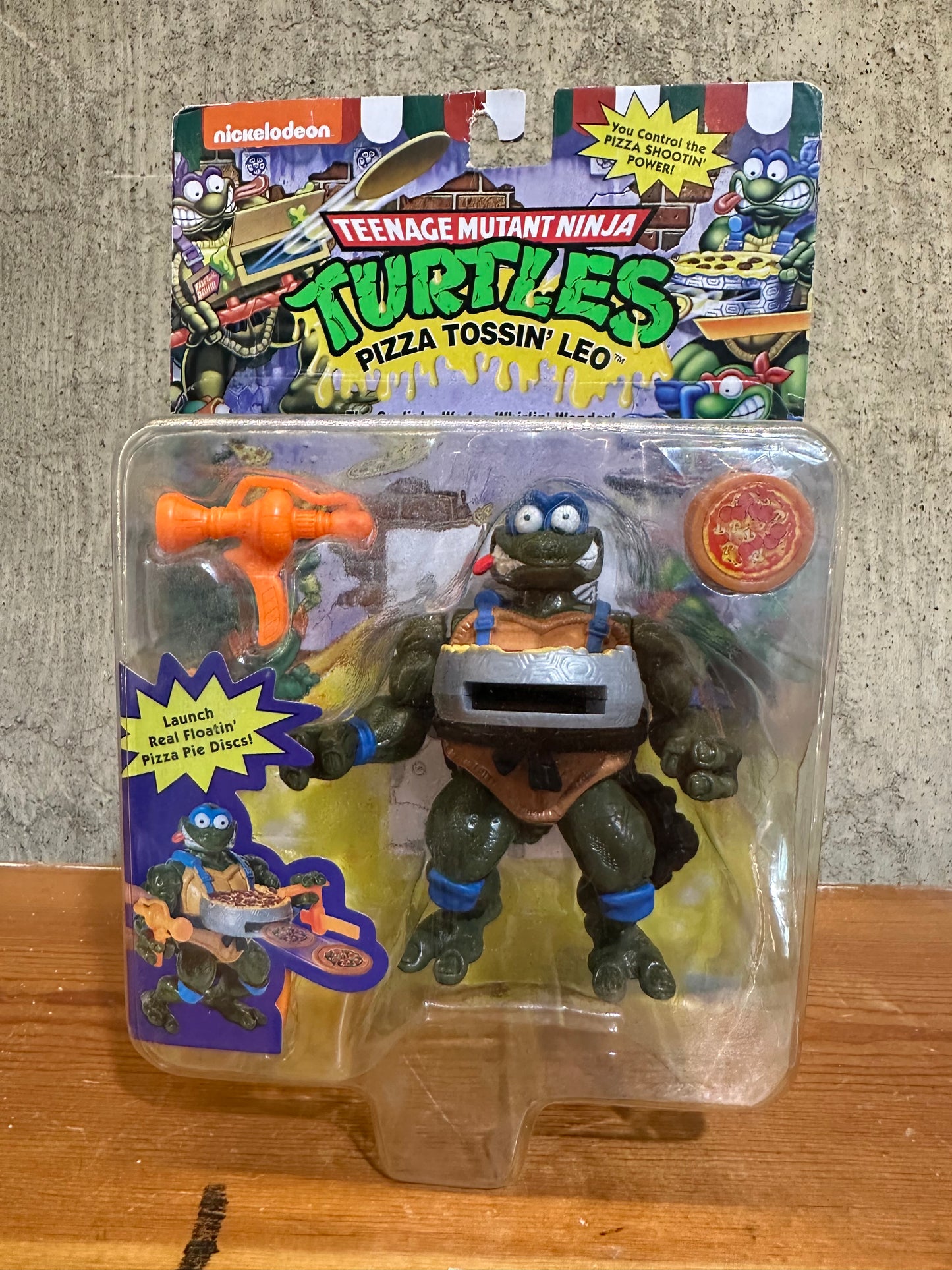 Pizza Tossin’ Leonardo 2022 Nickelodeon TMNT Ninja Turtles Figure MOC