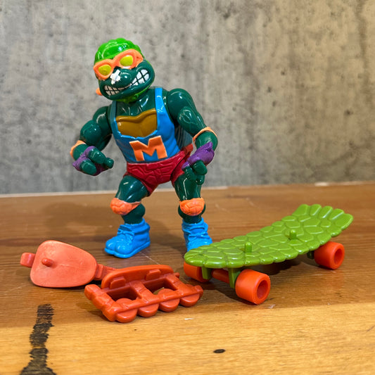 Skateboardin’ Mike TMNT 1991 Ninja Turtles Complete Action Figure Toy