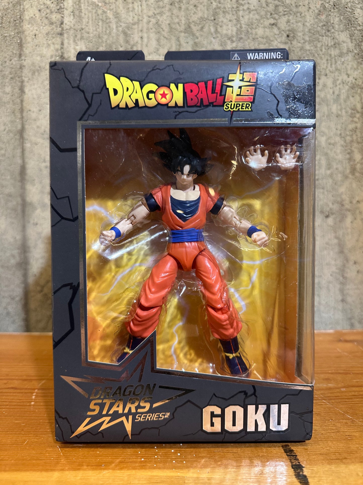 Dragon Ball Z Super Goku Version 2 Dragon Stars Figure Series 17 DBZ