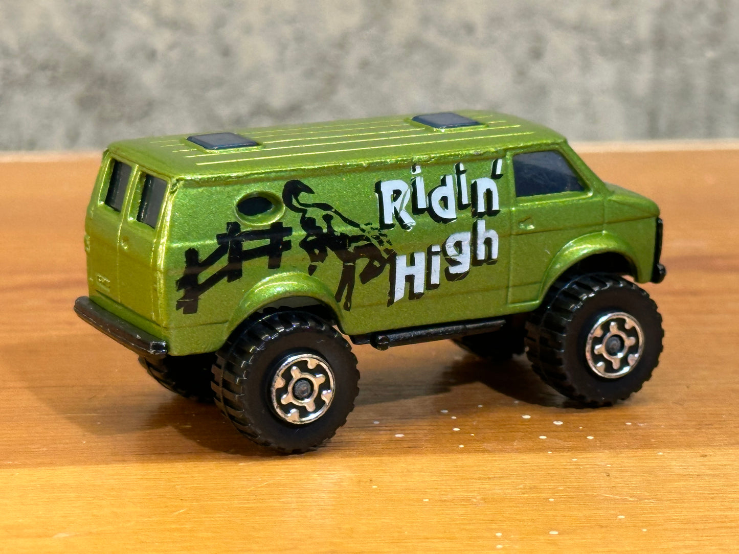 Ridin’ High 4X4 Chevy Van 1981 Matchbox Car