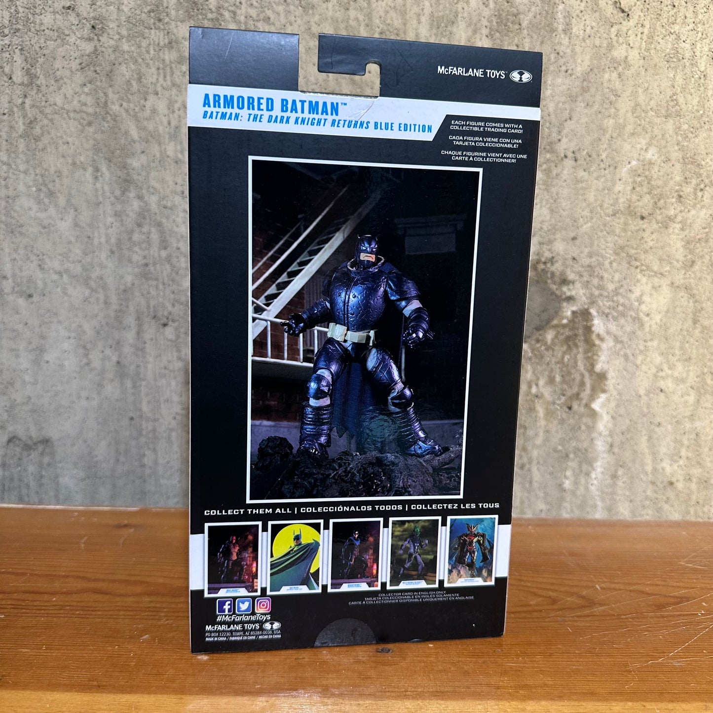 ARMORED BATMAN "BLUE" EDITION McFarlane Toys Variant DC Comics