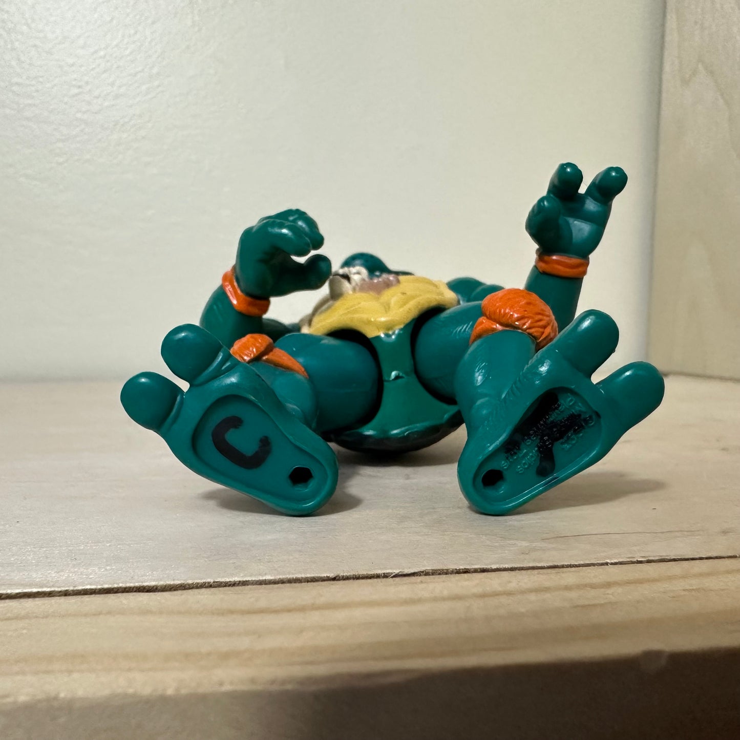 TMNT Cave Turtles Michaelangelo no accessories Vintage Ninja Turtles Action Figure Toy