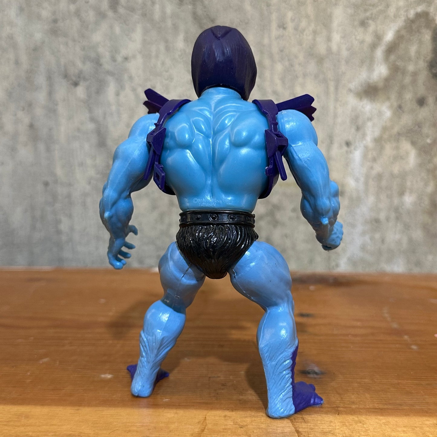 Half Boot Skeletor Broken Armor Loose Legs Action Figure Toy