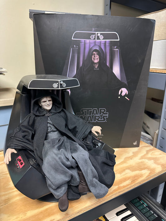 Emperor Palpatine Star Wars Hot Toys Complete in Open Box