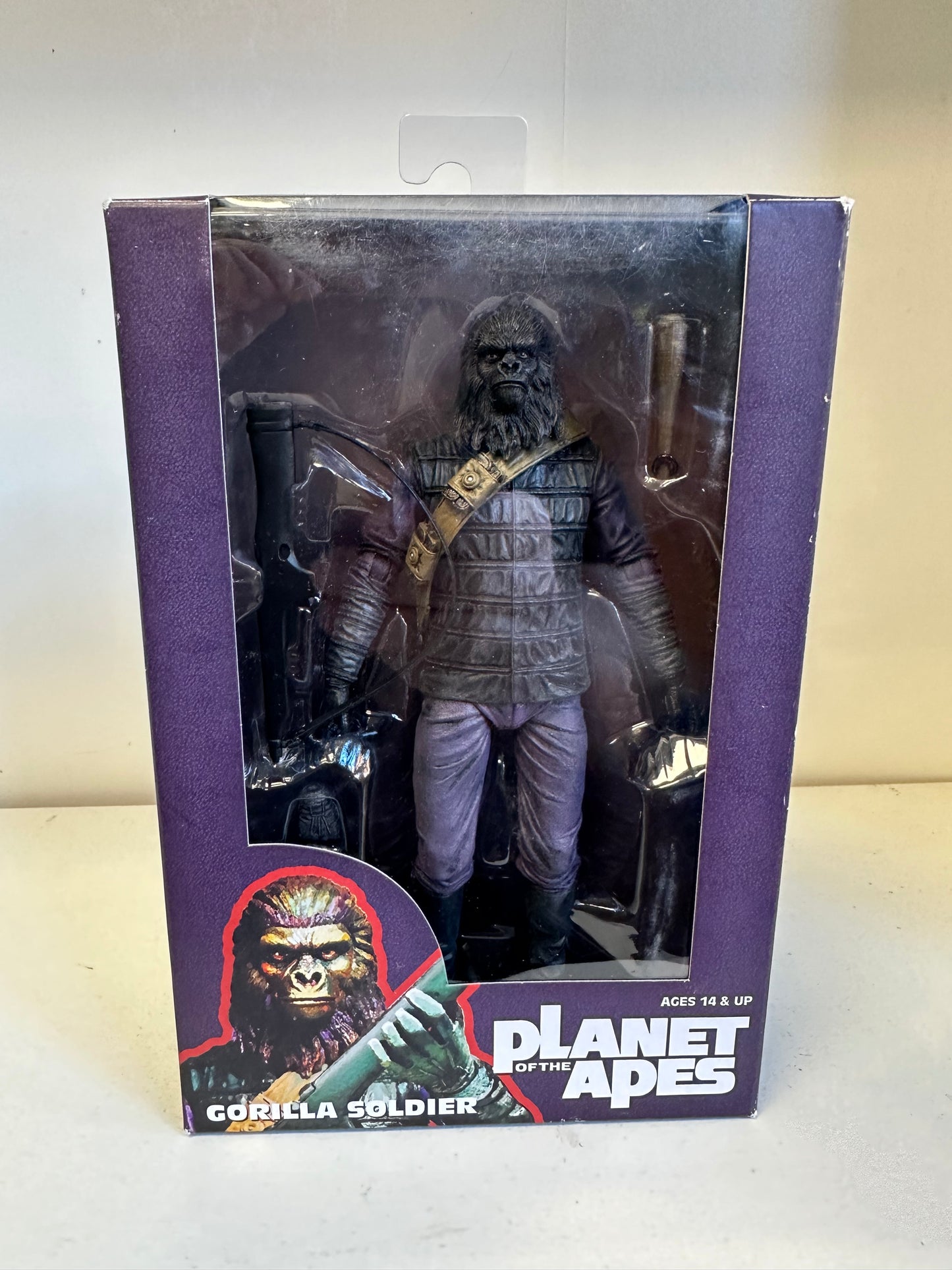 2014 Neca Planet of the Apes Gorilla Soldier Sealed Action Figure Toy