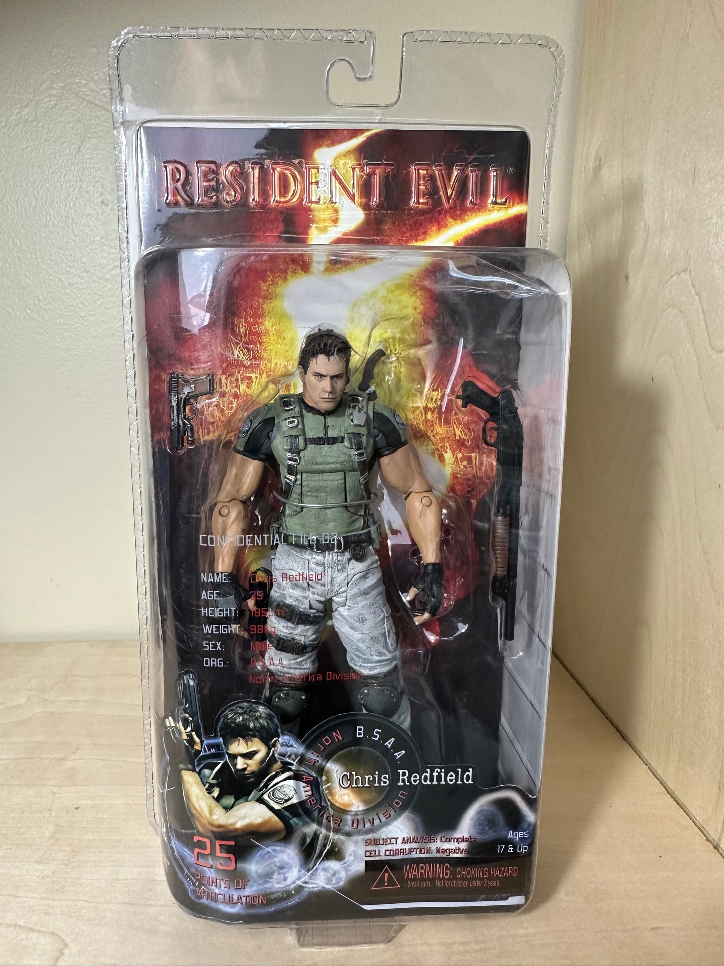 Neca Resident Evil 5 Chris Redfield figure New in Package Video Game Action Figure Toy