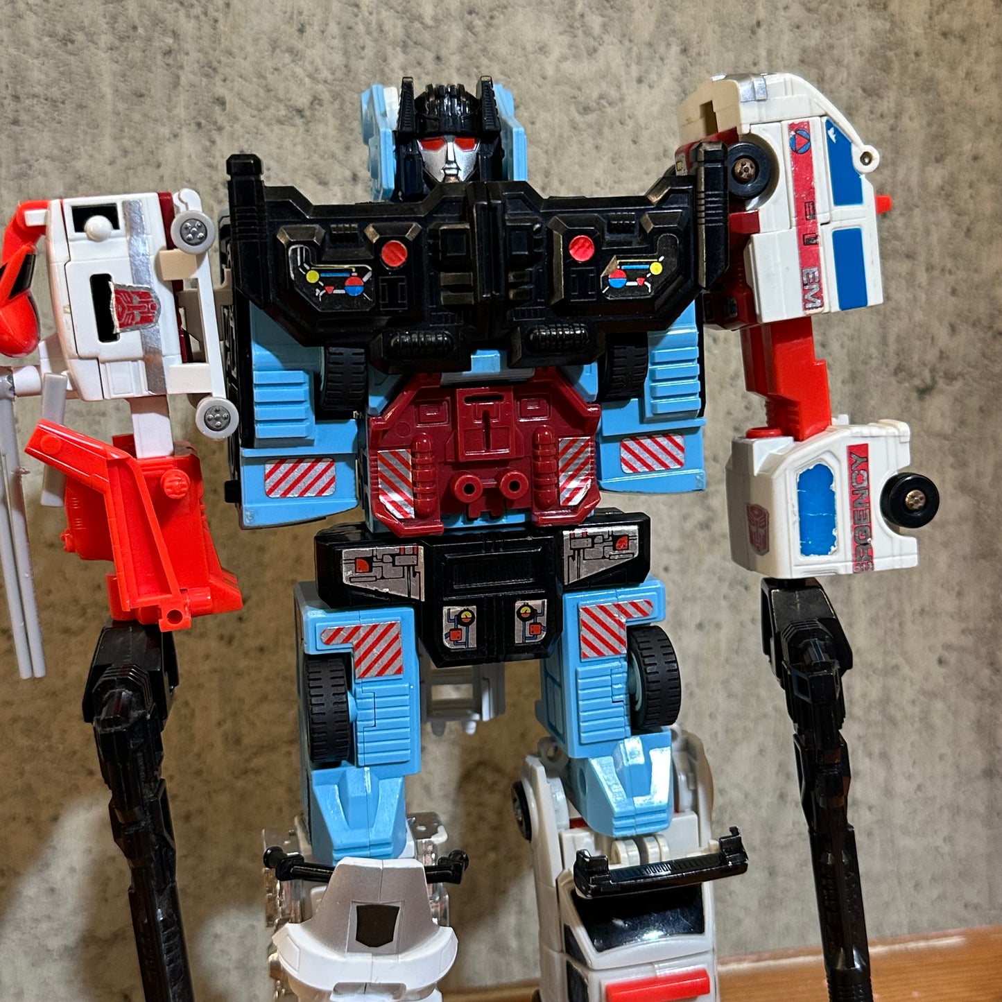 Defensor G1 Transformers Complete Vintage Action Figure Robot Toy Autobot