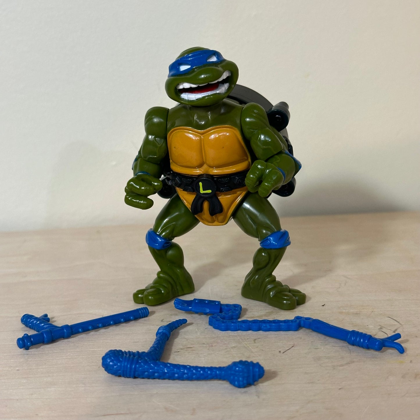 TMNT Talkin’ Leo Near Complete Vintage 90’s Action Figure Toy