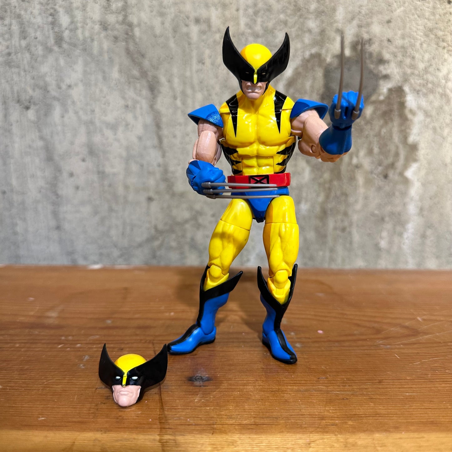 Wolverine X-Men 97’ incomplete Marvel Legends action figure