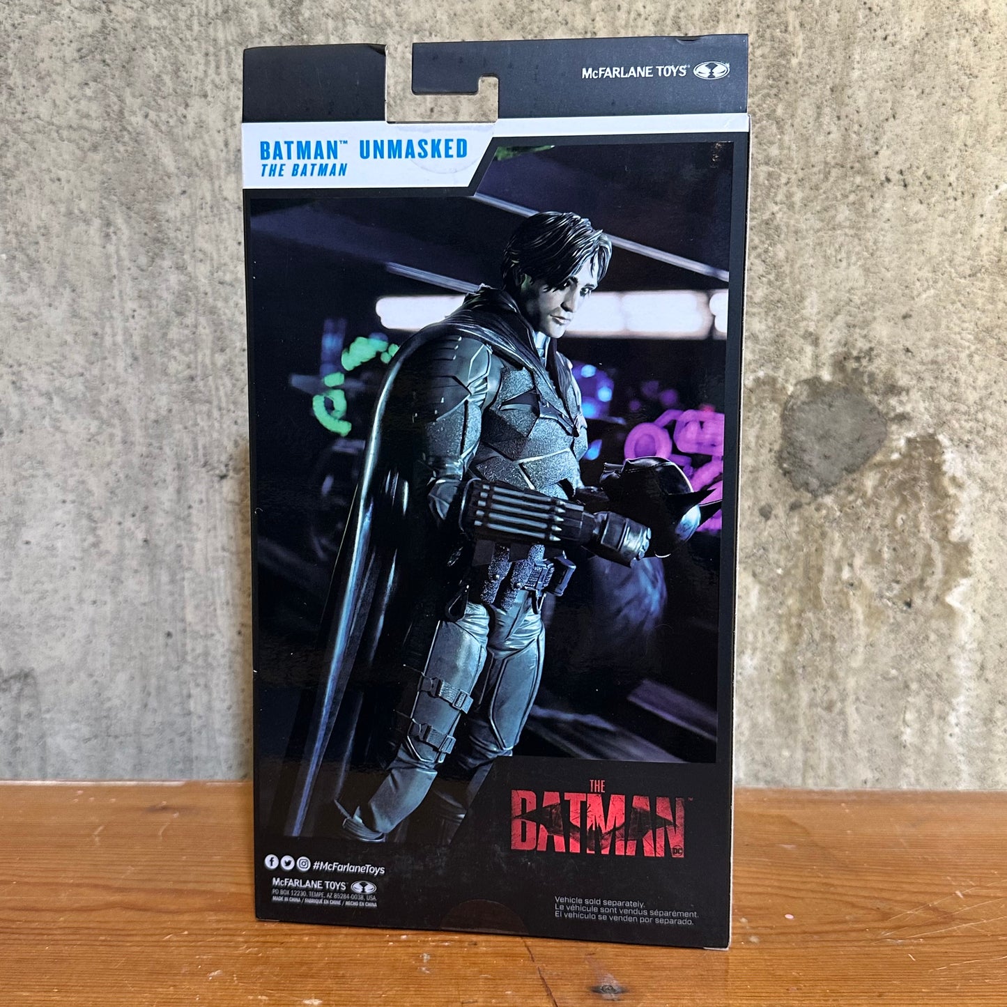 McFarlane DC Comics Multiverse The Batman: Batman (Unmasked) Figure NIBo