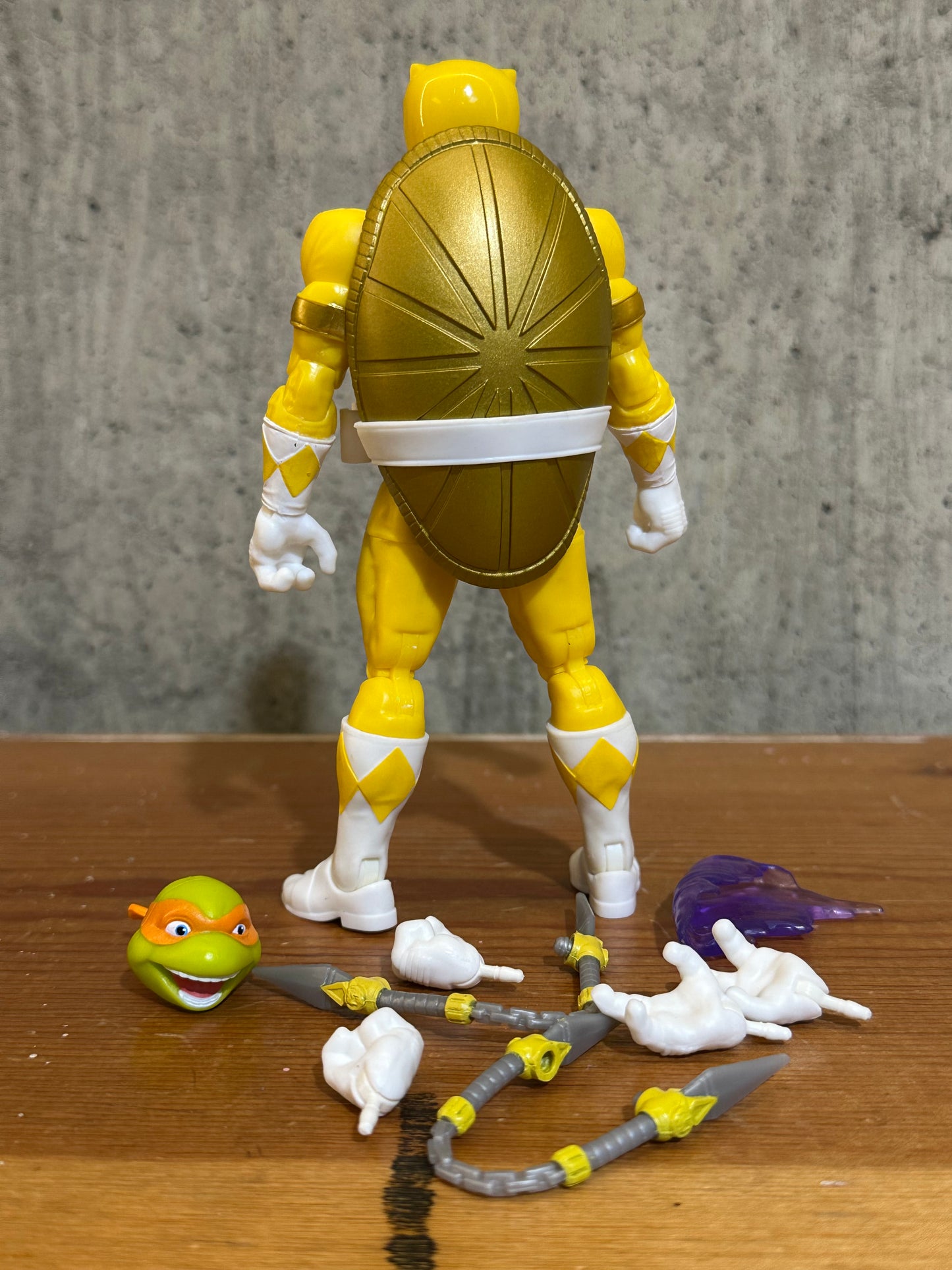 TMNT MMPR Yellow Ranger Michaelangelo Crossover Complete Loose Action Figure Toy