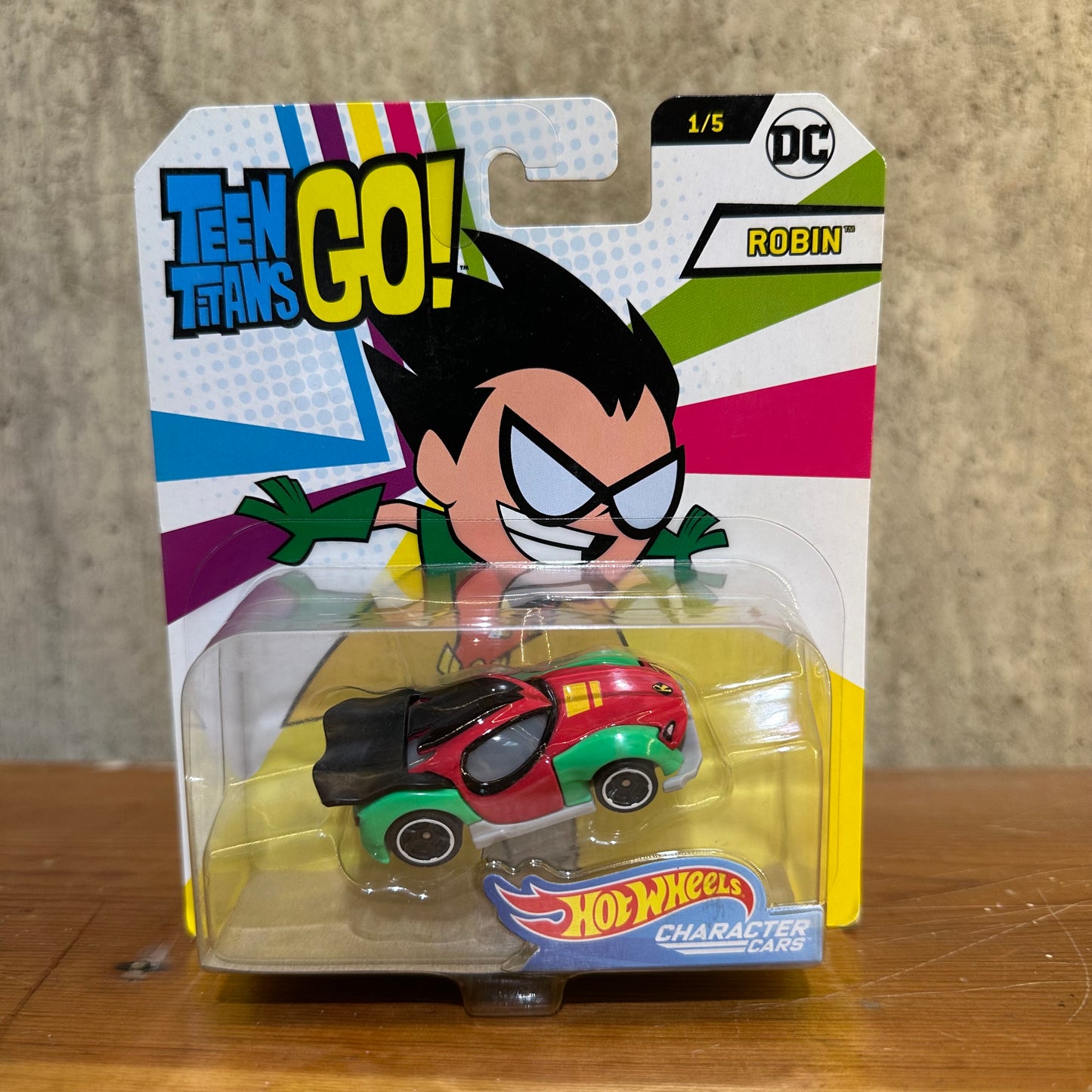 Robin Teen Titans Go DC Comics Hot Wheels Sealed Car