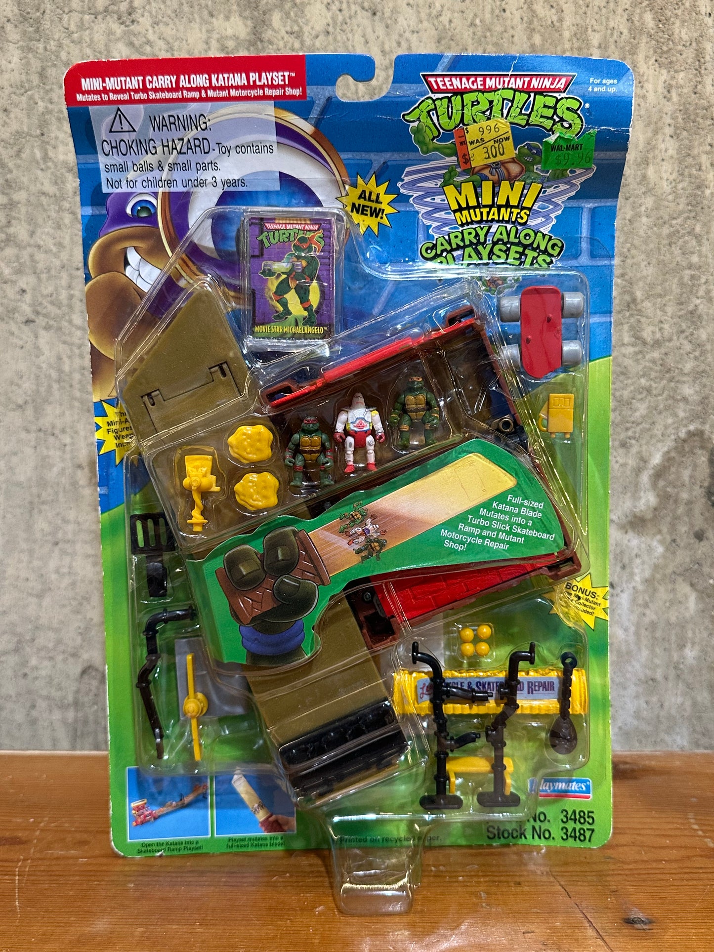 Mini-Mutant Carry Along Katana Playset TMNT Krang Michaelangelo Sealed On Card Set