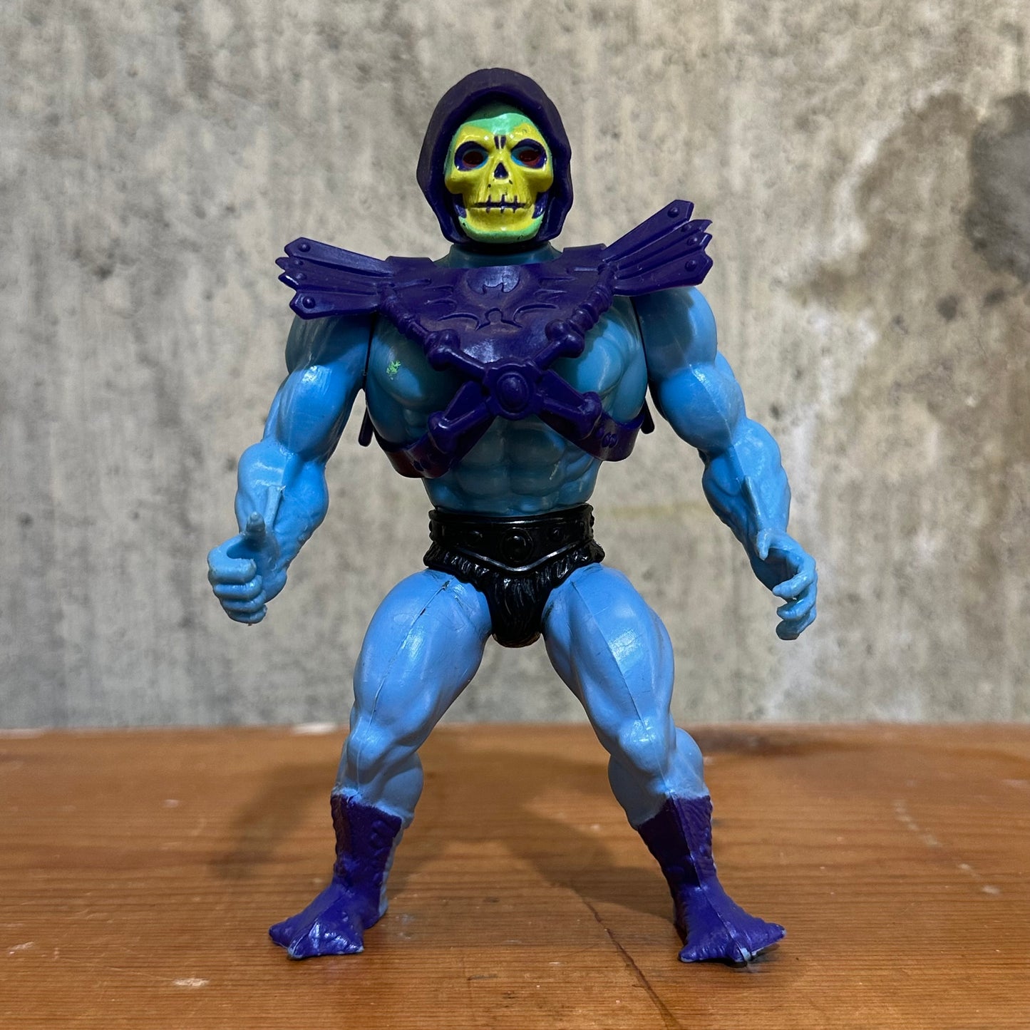 Half Boot Skeletor Broken Armor Loose Legs Action Figure Toy