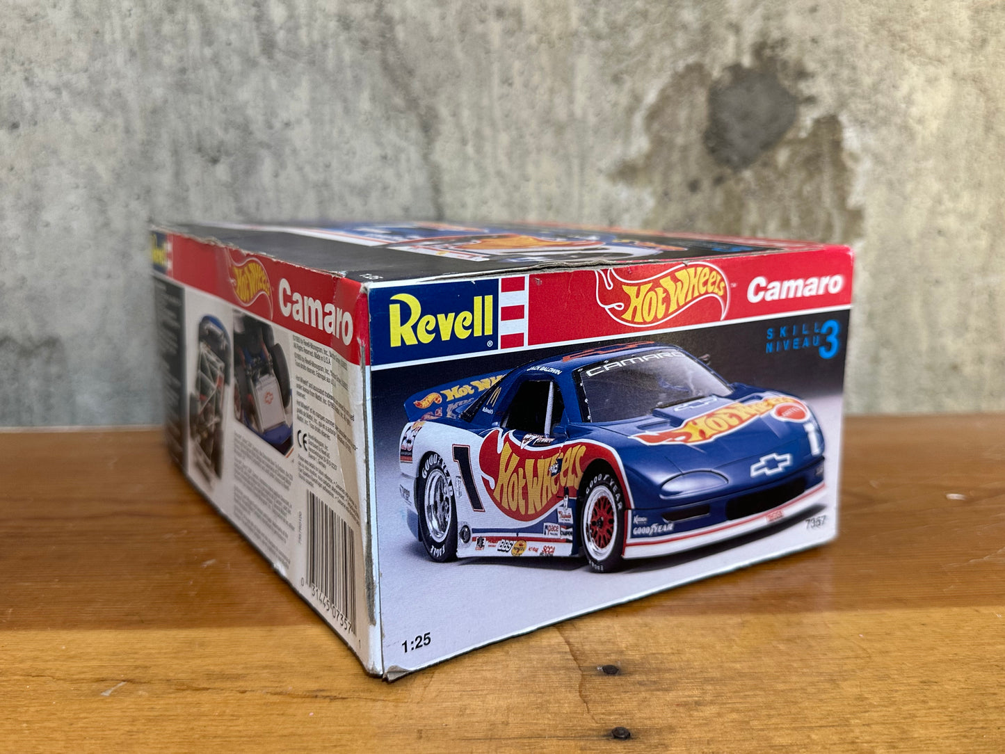 Camaro Revell Hot Wheels Model Kit Skill 3 Challenging