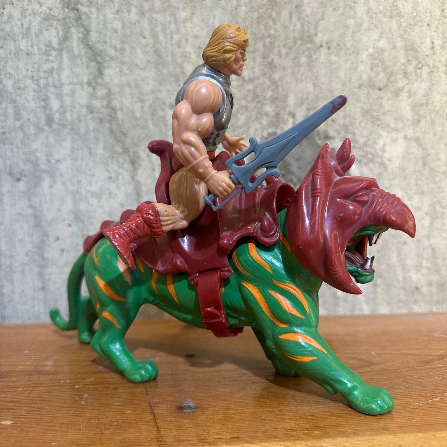 Battle Armor He-Man and Battle Cat MOTU Set