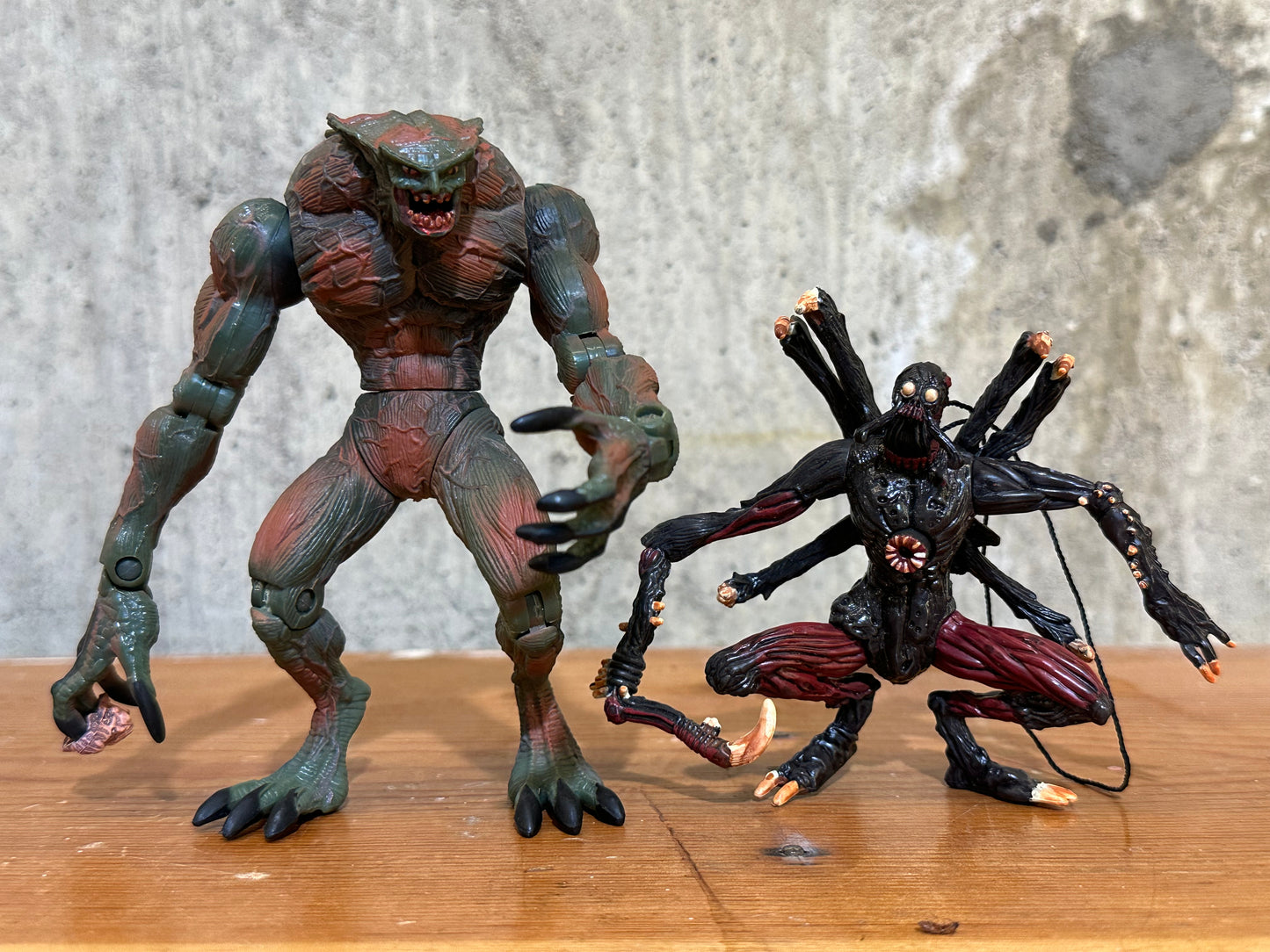 Hunter & Chimera Toy Biz Resident Evil CAPCOM 1998 Action Figures