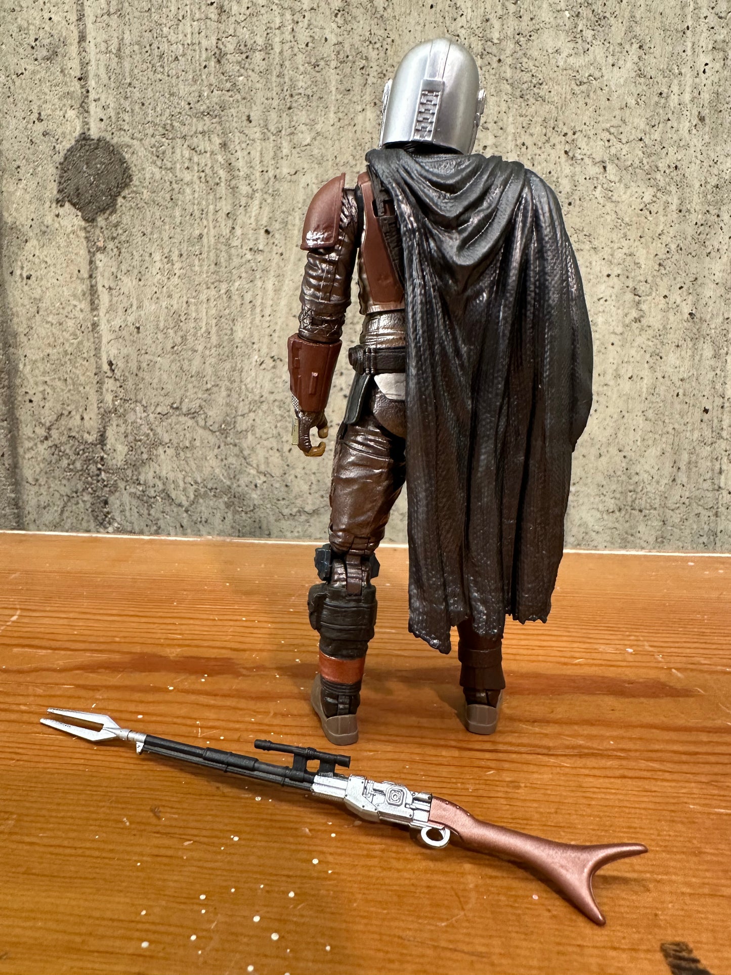 Carbonized Mandalorian Star Wars Black Series 6” Action Figure Toy