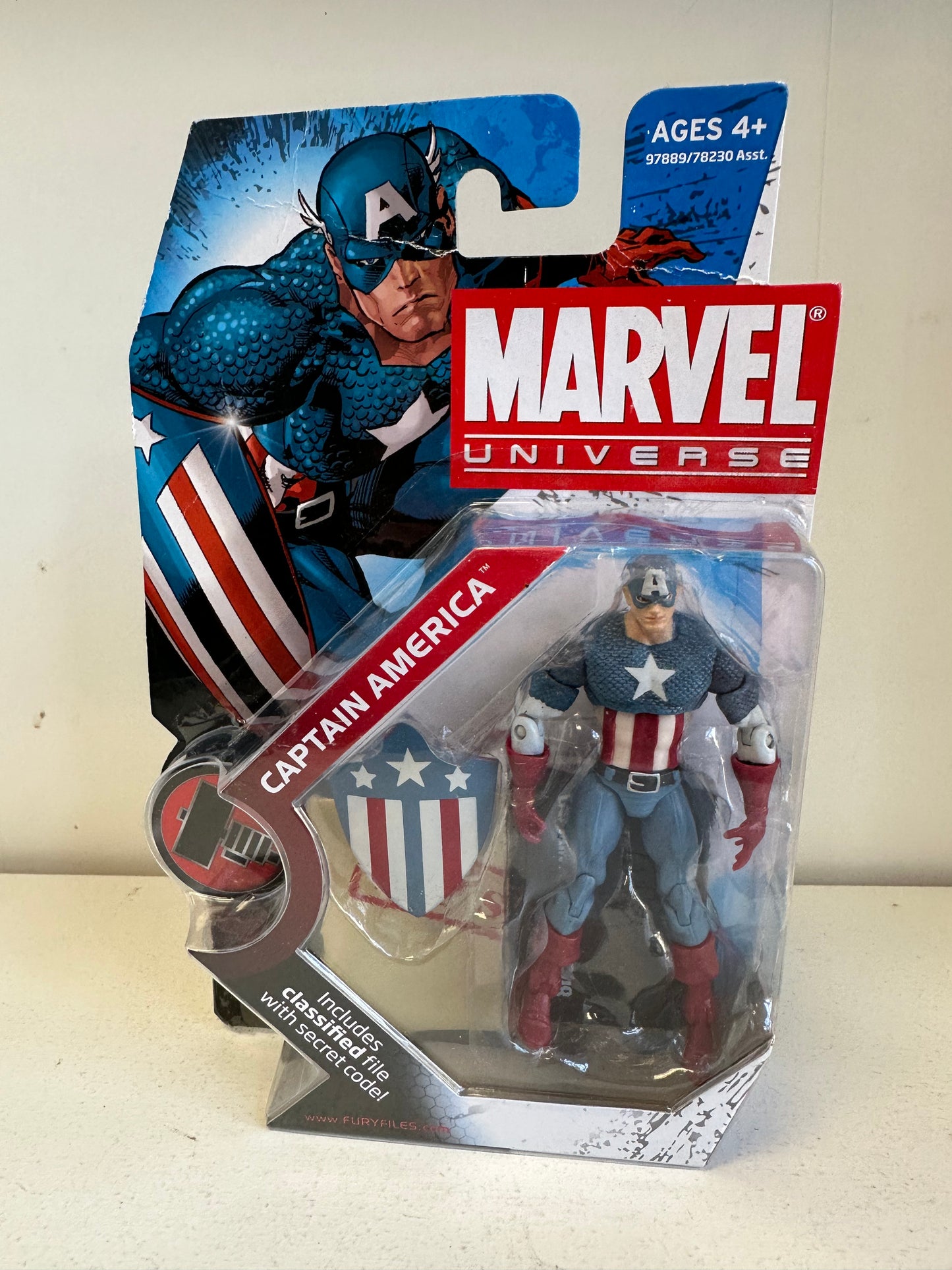 3.75” Marvel Universe Captain America Sealed Action Figure Toy