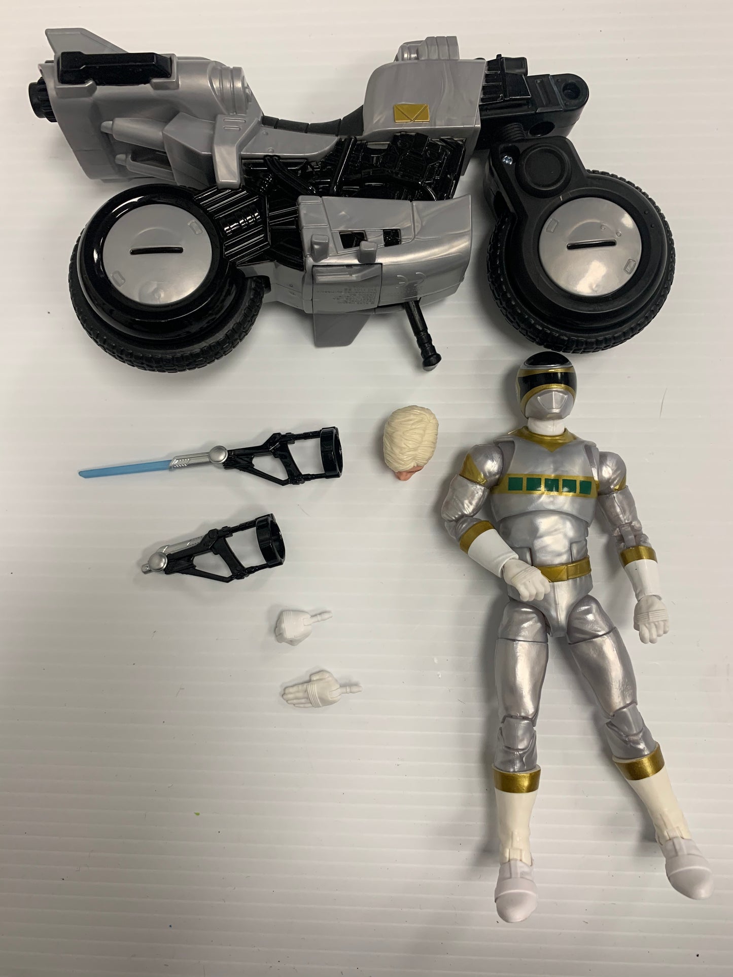 Power Rangers Lightening Collection Silver Space Ranger