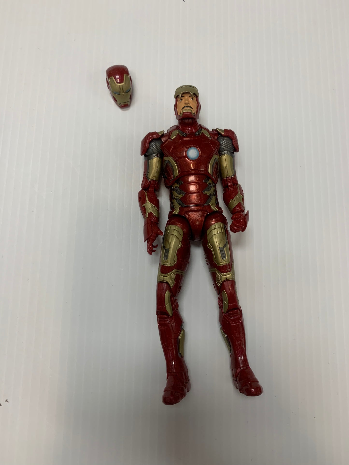 Marvel Legends Iron Man