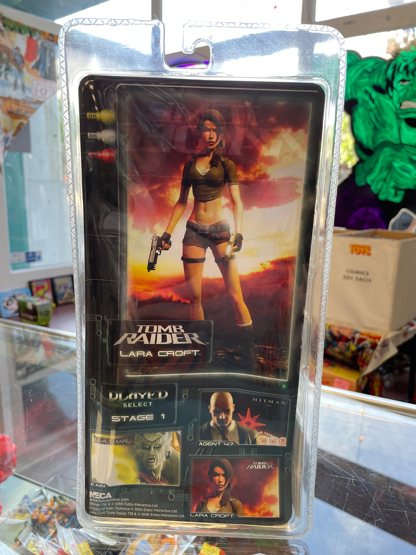 Neca Tomb Raider Lara Croft